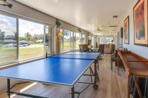 Waterfront Living in Lake Placid! Group Getaway