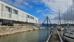 Lisboa Barco Ilinx Torre de Belém