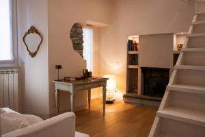 Luxury Apartment in Moltrasio Center