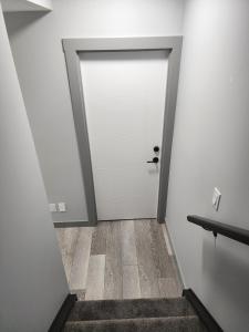 Cozy Nest 2 Bed Rooms Suit at Glacier Ridge