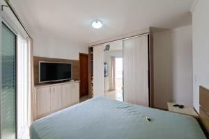 Beira-mar, 110mt, 3 dorms, linda vista