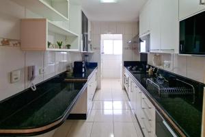 Beira-mar, 110mt, 3 dorms, linda vista