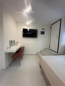 Stylish Renovated Studio