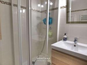 Studio moderne rénové avec balcon au Grand-Bornand - FR-1-458-143