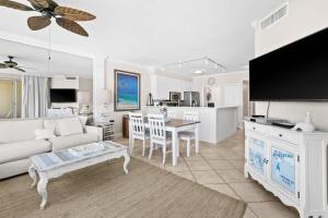 The Crescent 302