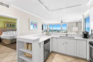 The Crescent 302