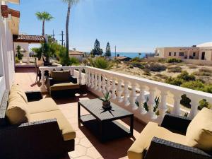 Quiet Bungalow near Beach Barefoot Bungalow 3