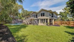 11 43rd Avenue by AvantStay