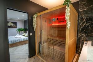 LObsidienne - Sauna & Spa Suite - Parking, Train Station