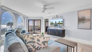 118 Seascape by AvantStay