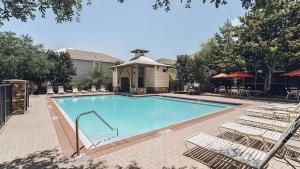 Salty Rose Inn by AvantStay Inlet Beach Home w Porch Firepit Pool Access