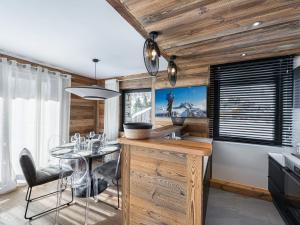 Séjour agréable à Val-dIsère pour 4 pers avec ski aux pieds - FR-1-844-3