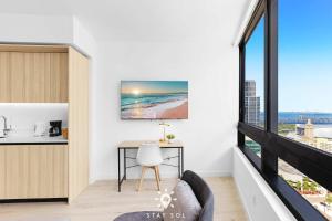 City Vibes with Spa & Gym in Sleek 1BR Retreat