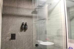 Steps from the Monument Gym, Coworking, View