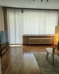 Ruhige 2-Zimmer-Wohnung mit Parkplatz & Balkon