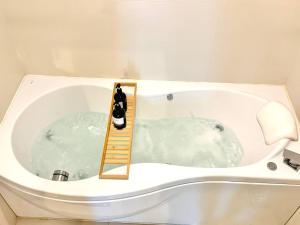 Luxury Prime Thong Lor - Fast WiFi, Gym&Pool