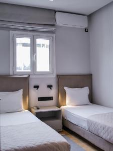 Danaes newly renovated entire cozy apartment