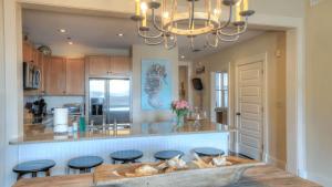 Smurf Mountain by AvantStay Private Beach Pool RedFish Village