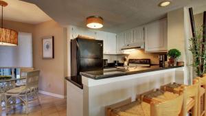 102 E Port O Call by AvantStay