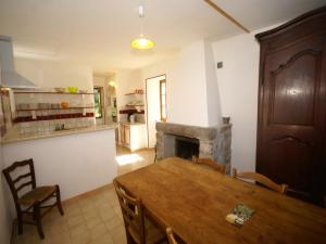 Hilltop Stay near Beaulieu