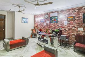 Hotel O antariksh paradise