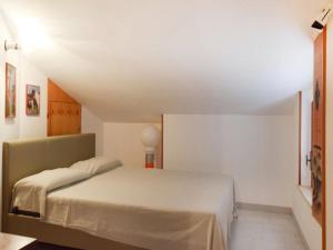 Seafront stay in Alcamo