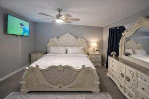 Spacious 3 bedroom duplex home inside Worcester