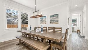 Clear Sky by AvantStay Sleeps 20 5 Min Walk to the Beach