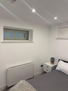 hamilton spacious flats