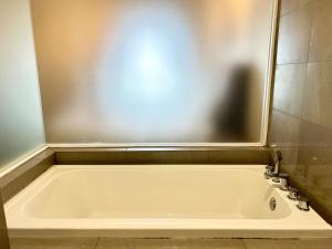 Cozy Imperio Studio 2pax-sea-view-bathub-wi-fi