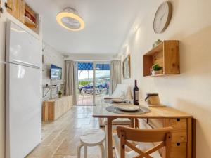 Apartment for 3 near Roses Beach