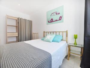 Apartment in Roses near Sandy Beach