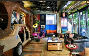 MeStyle Garage Hotel