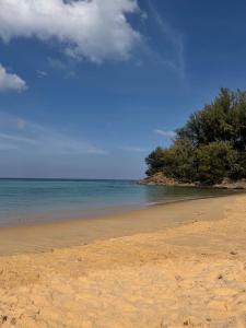 Spacious 2BR by the Beach with Amazing Views