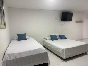 Lindo estudio en el edificio conquistador Laguito