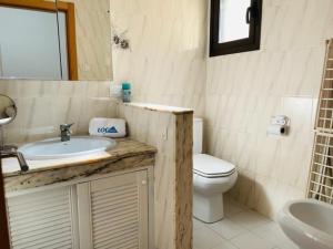 Casa con terraza y piscina en Els Poblets - ES-373-3