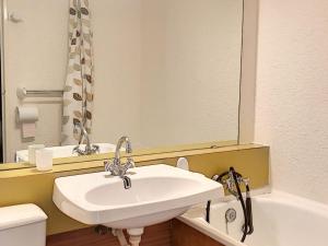 Studio confortable Pied des pistes Vue pistes WIFI gratuit - FR-1-267-339