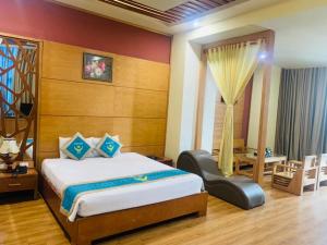 Khách sạn Hoàng Mấm Minh Cầu