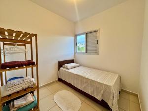 Apartamento de dois quartos com garagem coberta