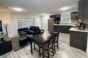 Sparsh Villas - Lux Modern 2BR Suite wKitchen