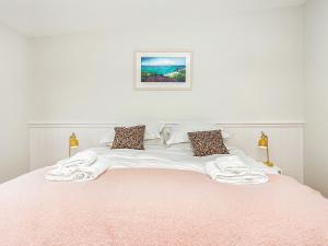 Carin Dyke - Uk43741