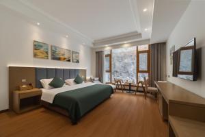 아바 Li County Bipeng · Shiguang Hot Spring Hotel 호텔 스위트룸