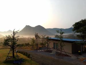 Banyakard Campground ลานกางเต็นท์บรรยากาศ