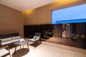 Luxury 3BR Apt with Outdoor Area - Rasf Compound