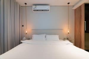 Luxury 3BR Apt with Outdoor Area - Rasf Compound