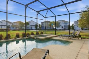 Cozy 6Bdrms At Storey Lake- Close to Disney