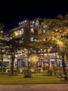 Cami Riverside Resort Da Nang