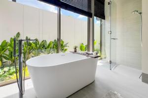 Luxury 4BR Private Pool Villa with 14m Pool - Pavara by Warm Plus