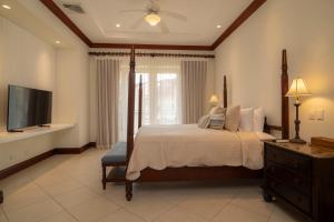 Bella Vista 1C 3 bdrs garden view in Los Suenos