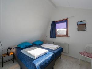 Yperhof 66 holiday home for 6 guests on cost